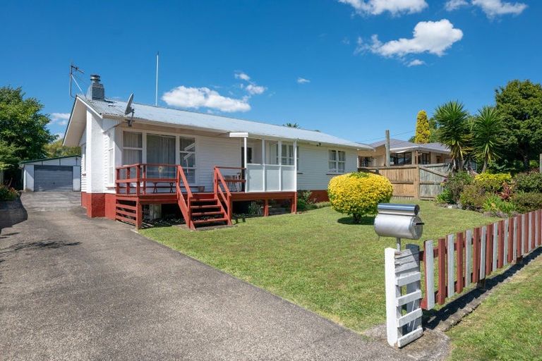 Photo of property in 10 Brent Road, Owhata, Rotorua, 3010
