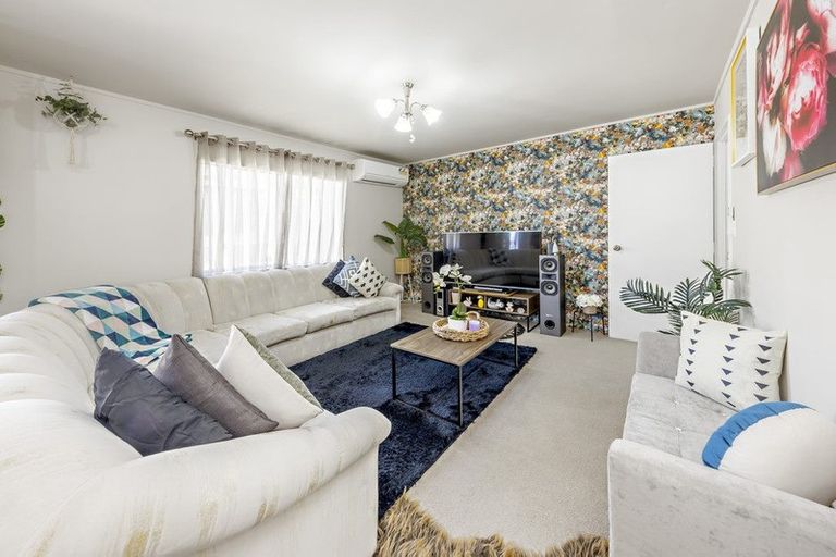 Photo of property in 3/34 Great South Road, Manurewa, Auckland, 2102