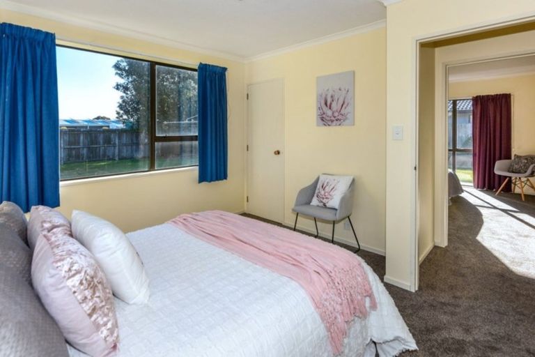 Photo of property in 33 Clarevale Street, Burwood, Christchurch, 8083