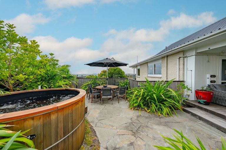 Photo of property in 132 Porritt Avenue, Chatswood, Auckland, 0626