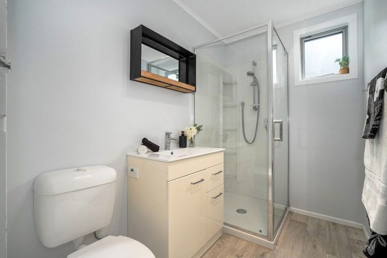 Photo of property in 85a Mulberry Street, Normandale, Lower Hutt, 5010