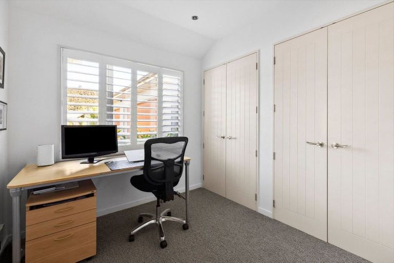 Photo of property in 31 Matheson Crescent, Albert Town, Wanaka, 9305