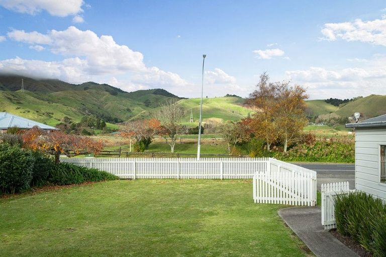 Photo of property in 80 Thames Road, Paeroa, 3600