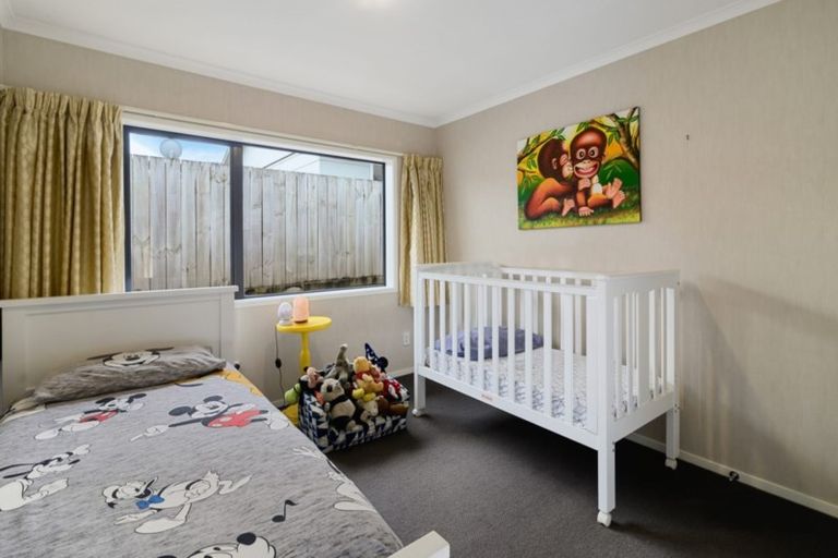 Photo of property in 33 Mccahon Drive, Pukehangi, Rotorua, 3015