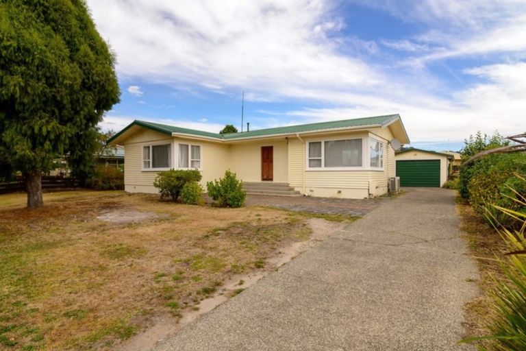 Photo of property in 17 Clouston Crescent, Fenton Park, Rotorua, 3010