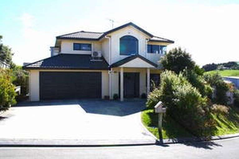 Photo of property in 30 Saint Ives Drive, Camborne, Porirua, 5026