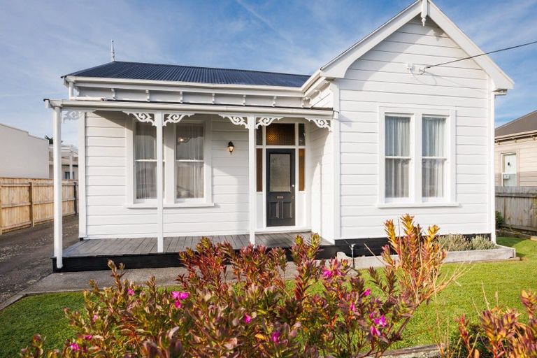 Photo of property in 11 Montagu Street, Feilding, 4702