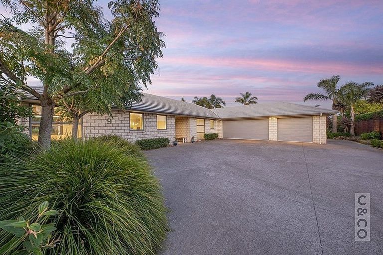 Photo of property in 9 Maple Lane, Huapai, Kumeu, 0810