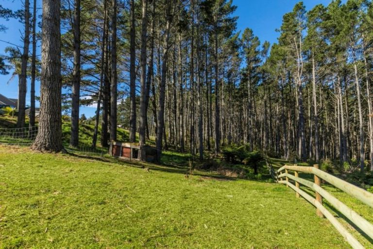 Photo of property in 60 Godley Lane, Lucas Heights, Auckland, 0632