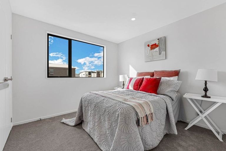 Photo of property in 20 Corporal Street, Papakura, 2110