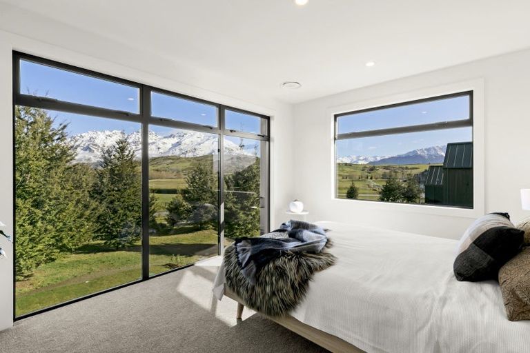 Photo of property in 23 Soudley Court, Jacks Point, Queenstown, 9371