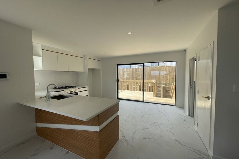 Photo of property in 4 Papauma Place, Papakura, 2110