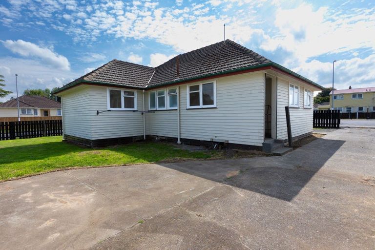 Photo of property in 31 James Street, Dannevirke, 4930