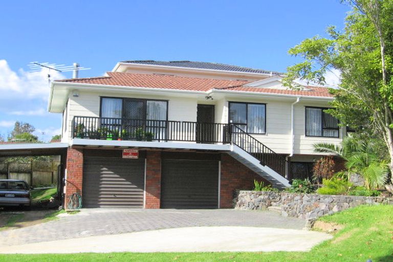 Photo of property in 4 Juvena Place, Clover Park, Auckland, 2019