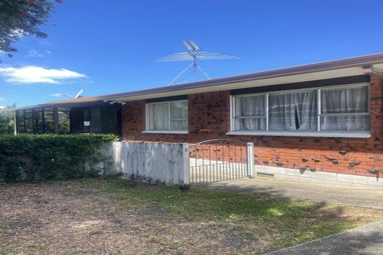 Photo of property in 2/6 Sunshine Place, Papakura, 2110