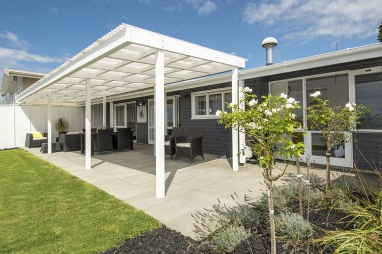 Photo of property in 18 Sutherland Road, Brookfield, Tauranga, 3110