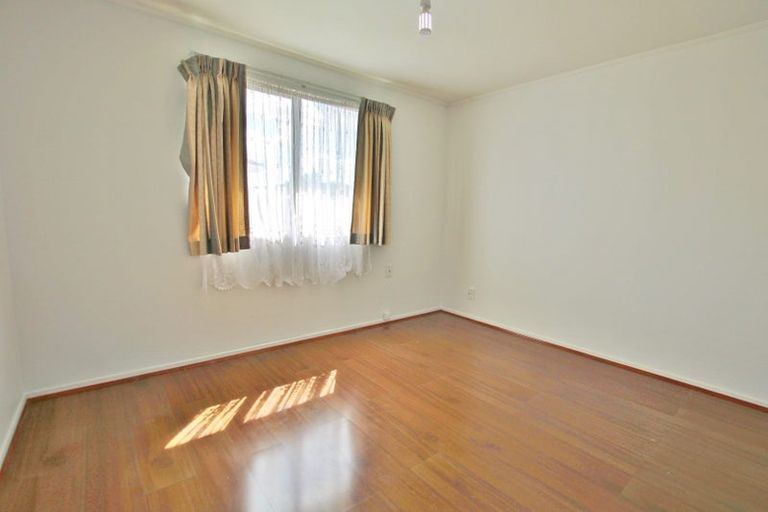 Photo of property in 436 Roscommon Road, Clendon Park, Auckland, 2103