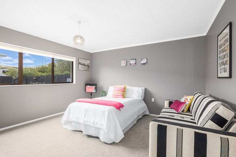 Photo of property in 1/6 Mana Esplanade, Paremata, Porirua, 5026