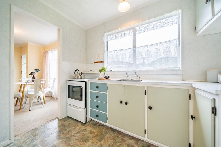 Photo of property in 1/59 Gemstone Drive, Birchville, Upper Hutt, 5018