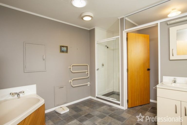 Photo of property in 90 Solway Crescent, Solway, Masterton, 5810