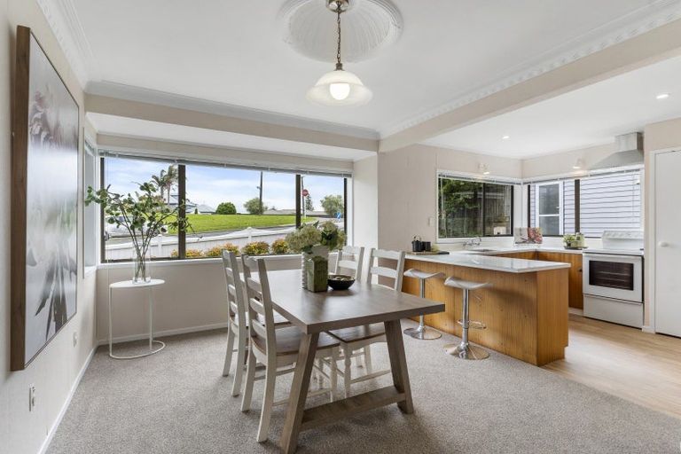 Photo of property in 83a Sale Street, Cockle Bay, Auckland, 2014