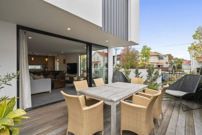 Photo of property in 1/10 Bishop Street, St Albans, Christchurch, 8014