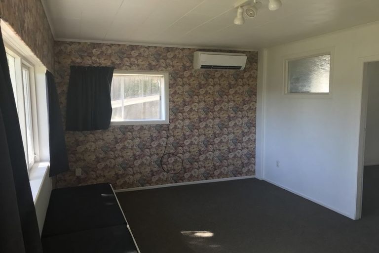 Photo of property in 27 Tawa Street, Hilltop, Taupo, 3330