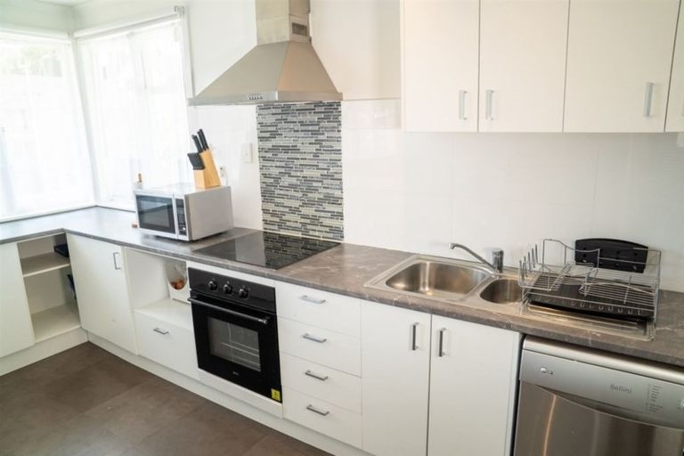 Photo of property in 160 Champion Street, Cannons Creek, Porirua, 5024