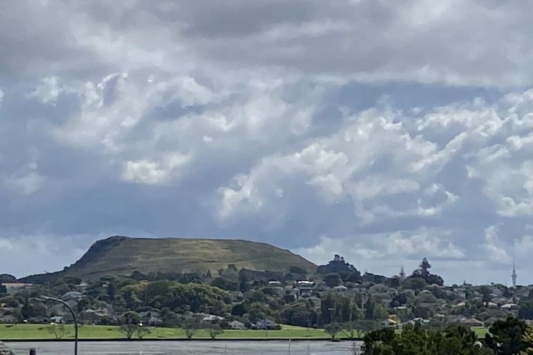 Photo of property in 8a Fortyfoot Lane, Sunnyhills, Auckland, 2010