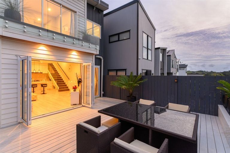 Photo of property in 35 Matakohe Road, Westgate, Auckland, 0814