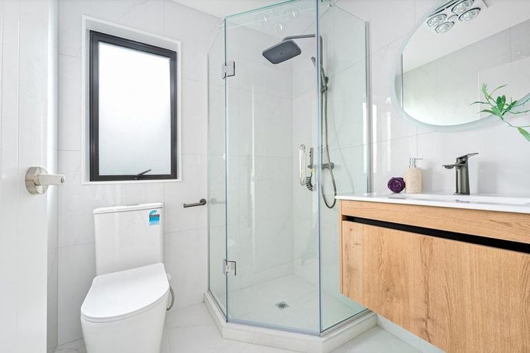 Photo of property in 6 Kaititiko Road, Rosehill, Papakura, 2113