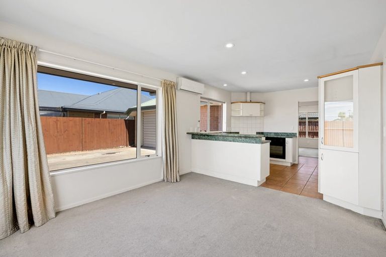 Photo of property in 68 Kotuku Crescent, Woolston, Christchurch, 8023