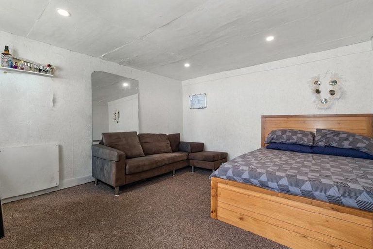 Photo of property in 8 Julian Place, Otara, Auckland, 2023