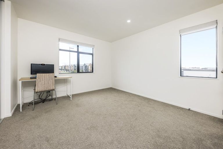 Photo of property in 1 Alliance Lane, Papakura, 2110