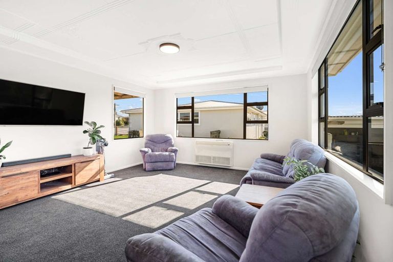 Photo of property in 23 Glendale Crescent, Holmes Hill, Oamaru, 9401