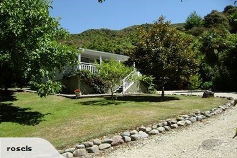 Photo of property in 269 Moetapu Bay Road, Moetapu Bay, Picton, 7282