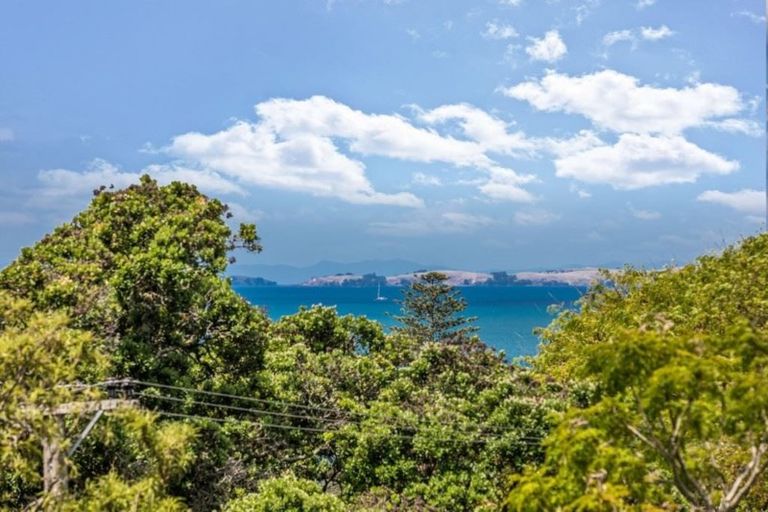 Photo of property in 17 Aotearoa Terrace, Murrays Bay, Auckland, 0630