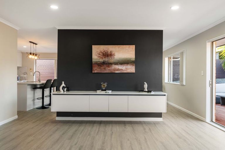 Photo of property in 24 Goh Place, Manurewa, Auckland, 2105