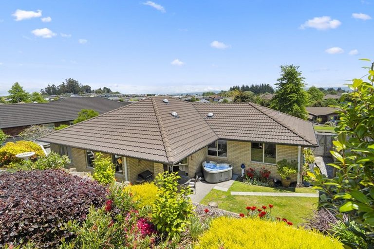 Photo of property in 28 Cotswold Place, Ohauiti, Tauranga, 3112