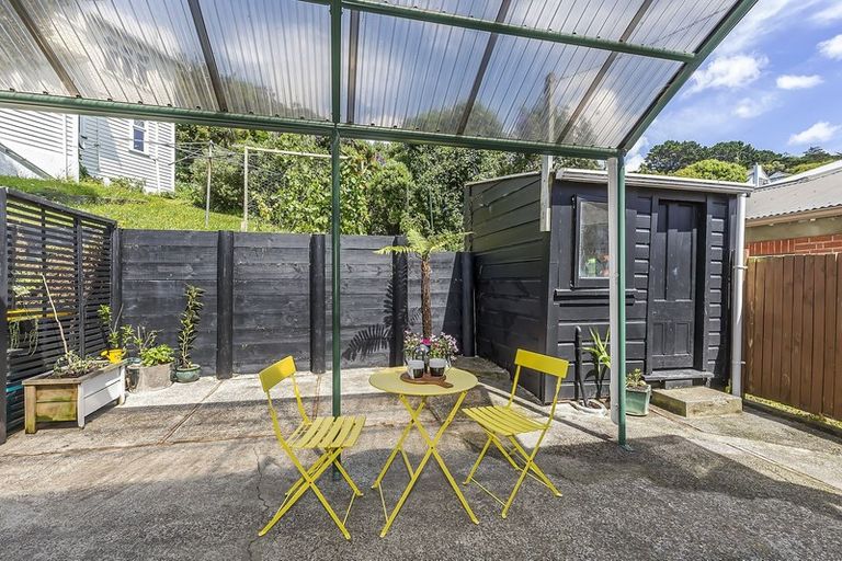 Photo of property in 16 Samoa Street, Kilbirnie, Wellington, 6022