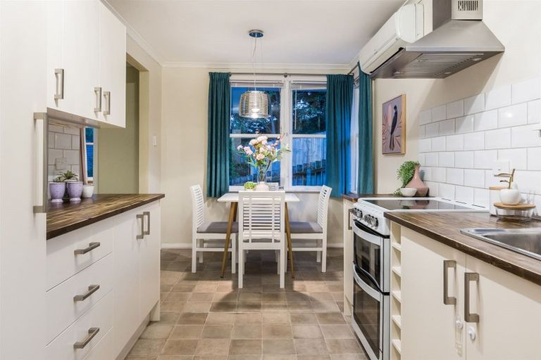 Photo of property in 44 Downes Street, Titahi Bay, Porirua, 5022