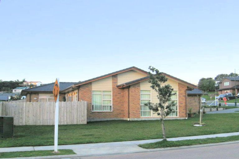 Photo of property in 8 Driftwood Drive, Red Beach, 0932