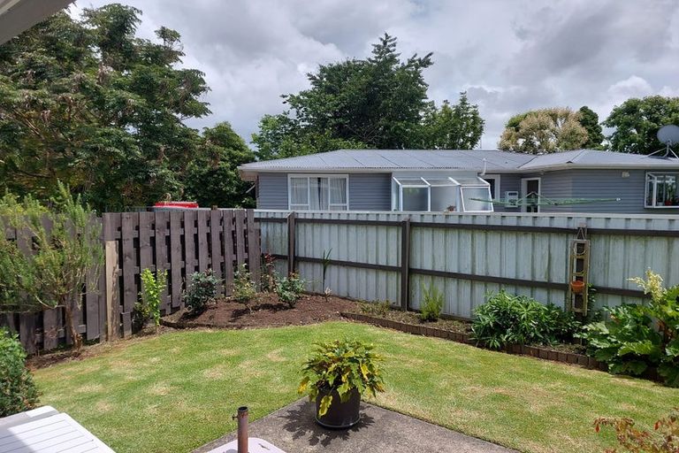 Photo of property in 122b Clevedon Road, Papakura, 2110