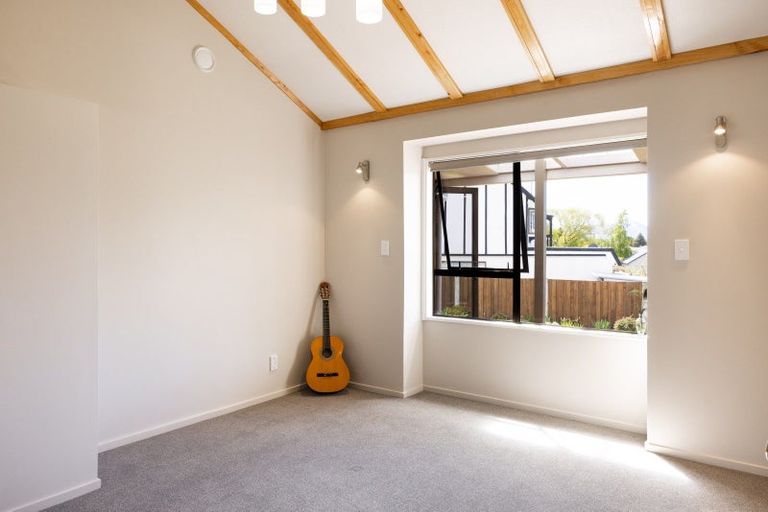 Photo of property in 3 Barbara Hay Street, Lake Tekapo, 7999