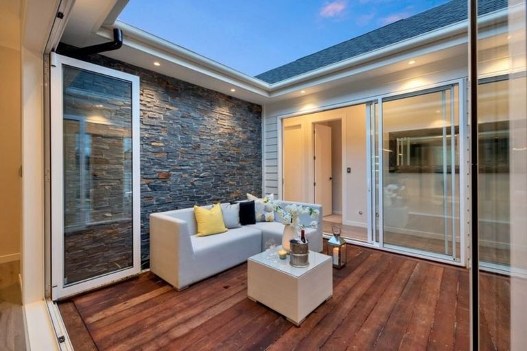 Photo of property in 36 Celestial Crescent, Orewa, 0931