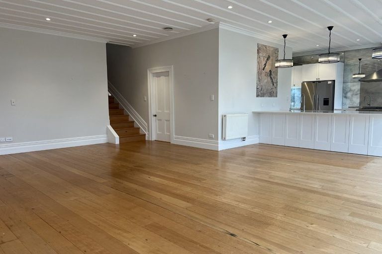 Photo of property in 82 Calliope Road, Stanley Point, Auckland, 0624