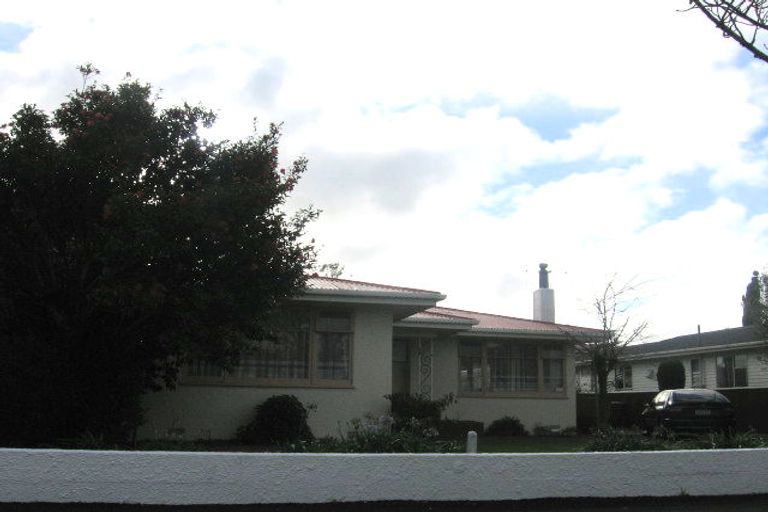 Photo of property in 27 Aberdeen Avenue, Takaro, Palmerston North, 4412