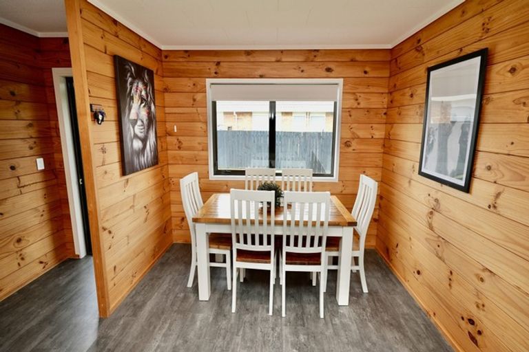 Photo of property in 21 Vista Drive, Feilding, 4702