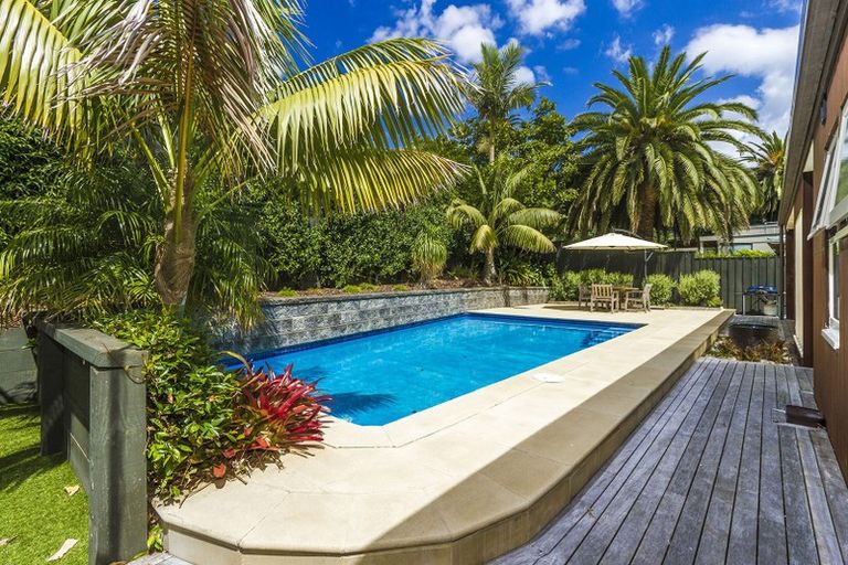 Photo of property in 17 Manurere Avenue, Takapuna, Auckland, 0622