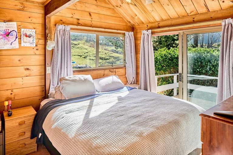 Photo of property in 1142 Moonshine Road, Judgeford, Porirua, 5381